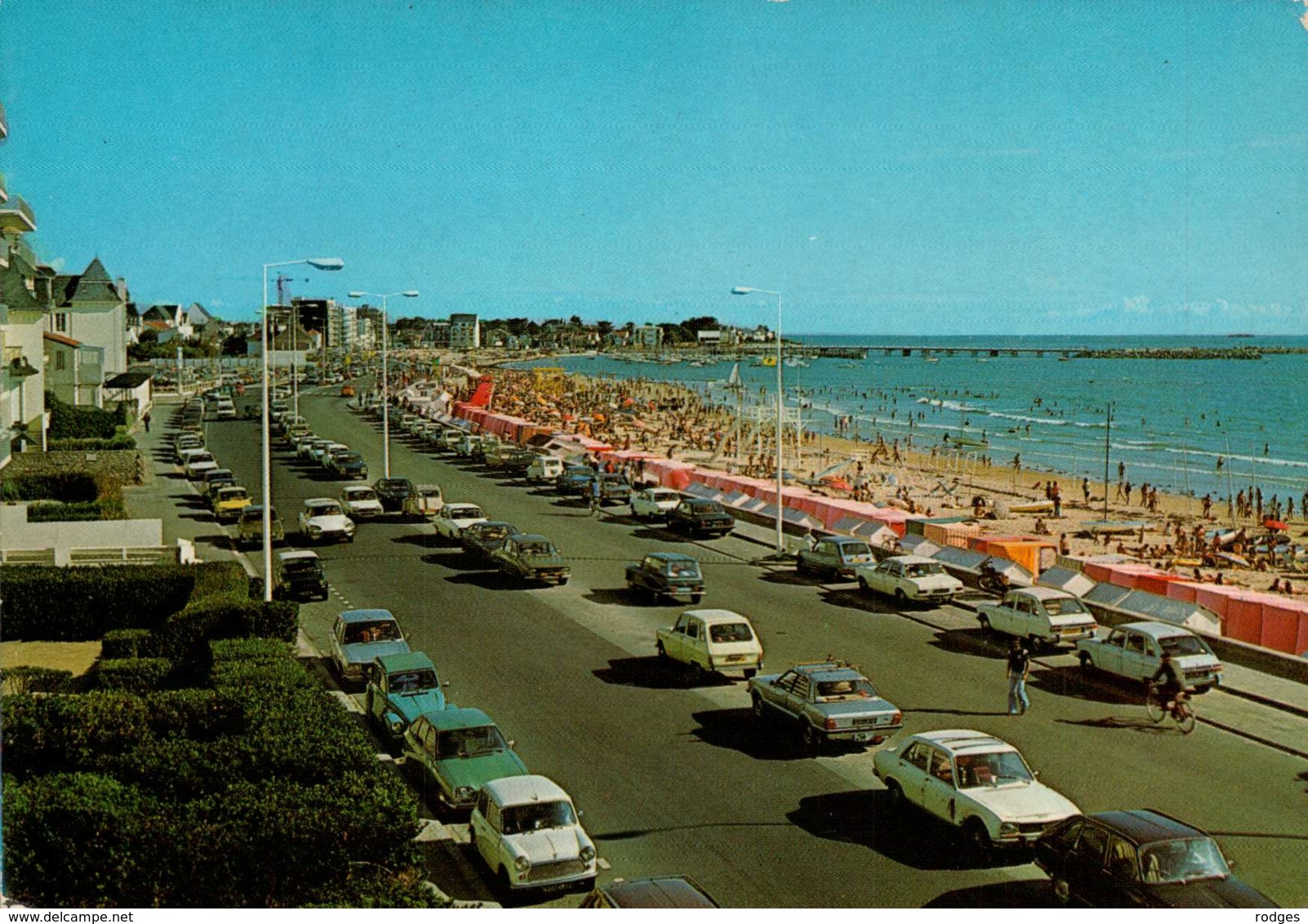 Dep 44 , Cpm  PORNICHET-LA BAULE , 5 , La Plage (nombreuses Voitures) (D09.4375) - Pornichet