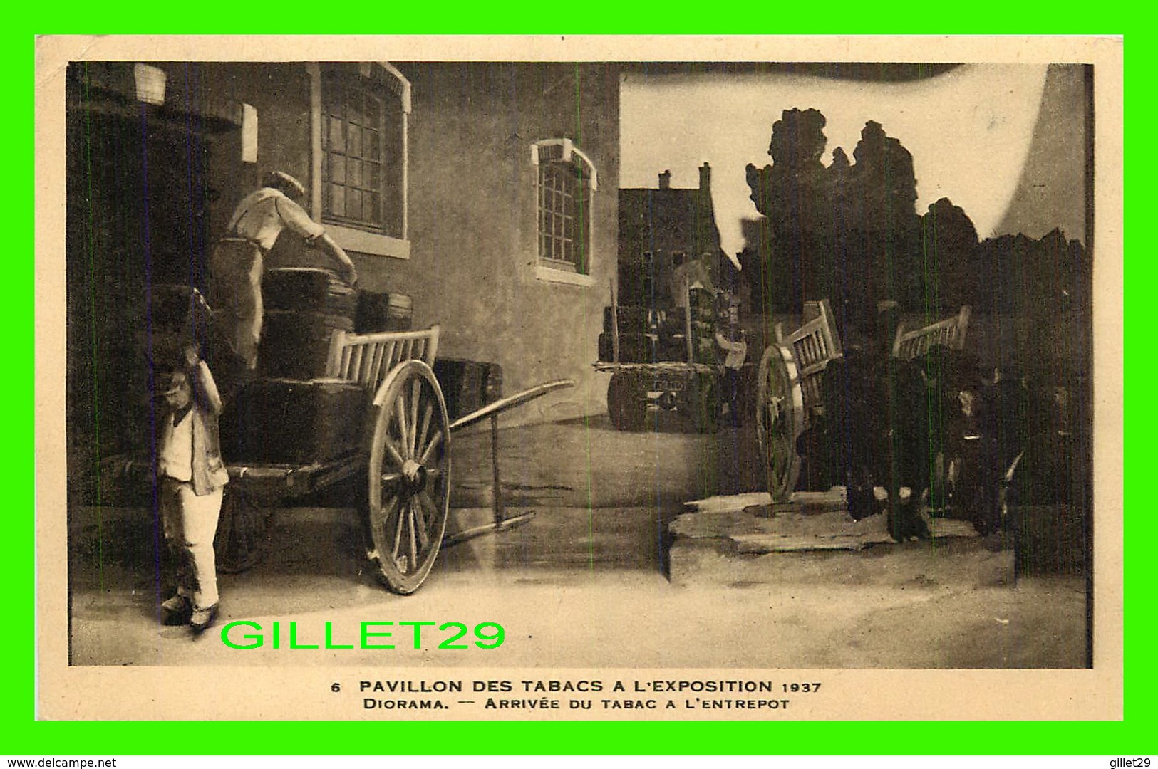 EXPOSITIONS DE 1937 - ARRIVÉE DU TABAC À L'ENTREPOT AU PAVILLON DES TABACS - ANIMÉE - - Exposiciones