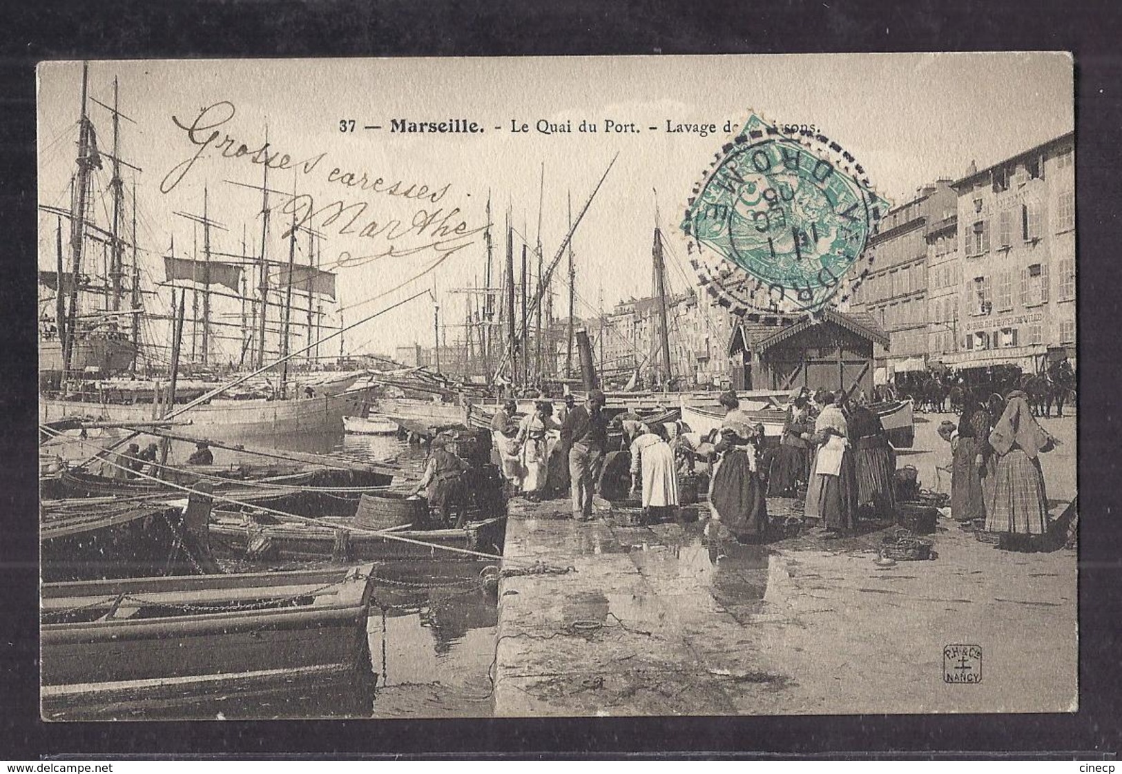 CPA 13 - MARSEILLE - Le Quai Du Port - Lavage Des Poissons - TB PLAN TB ANIMATION  FEMMES Métier + Bâteaux - Vieux Port, Saint Victor, Le Panier