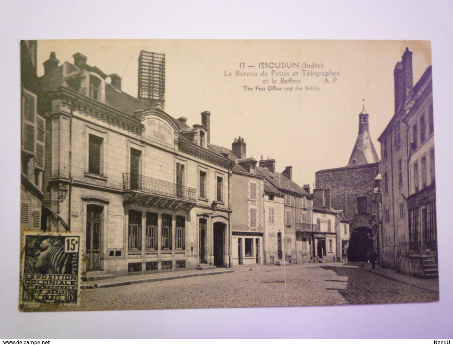 ISSOUDUN  (Indre)  :  Le Bureau De Postes Et Télégraphes Et Le BEFFROI   1931   XXX - Issoudun