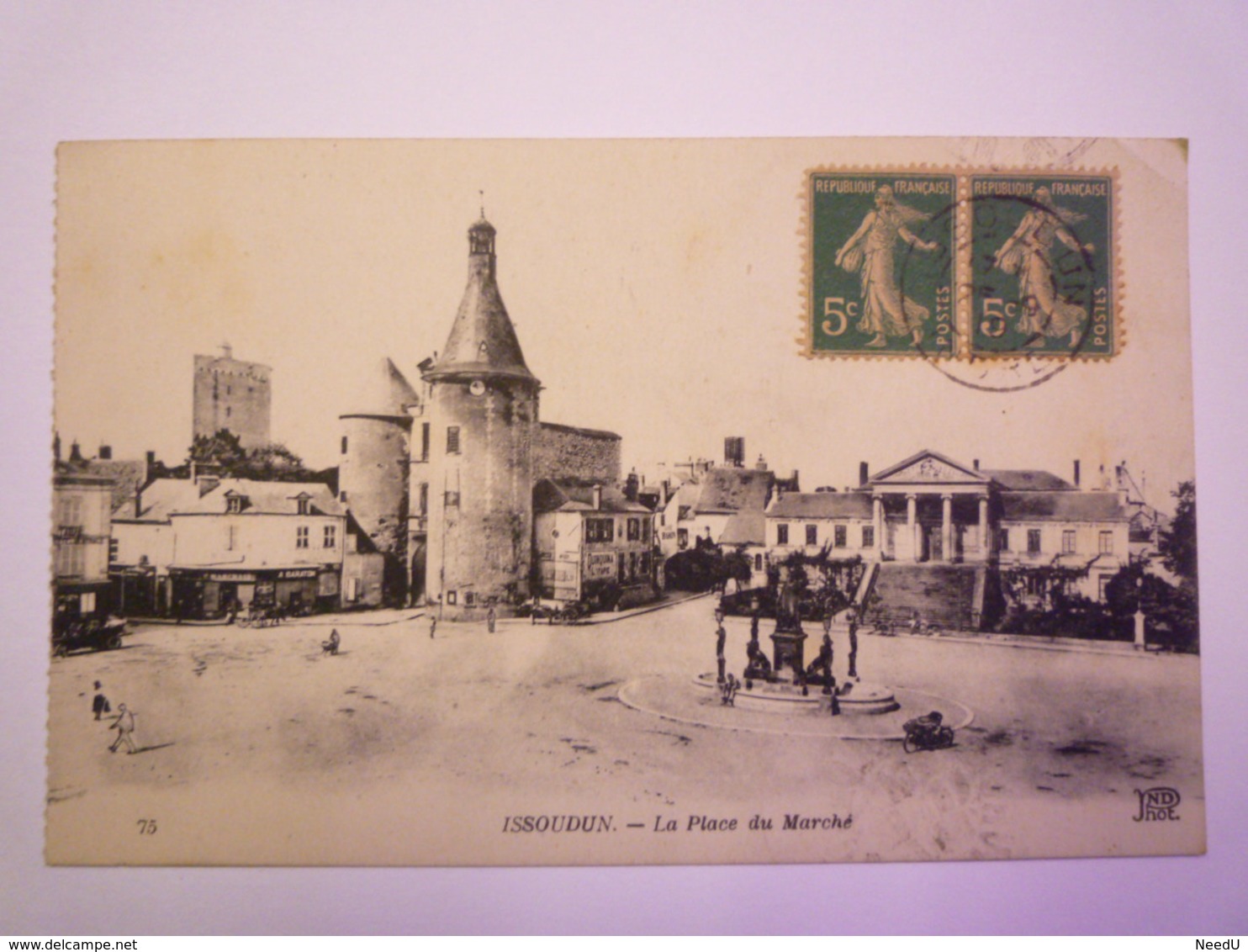 ISSOUDUN  (Indre)  :  La Place Du Marché   1919   XXX - Issoudun