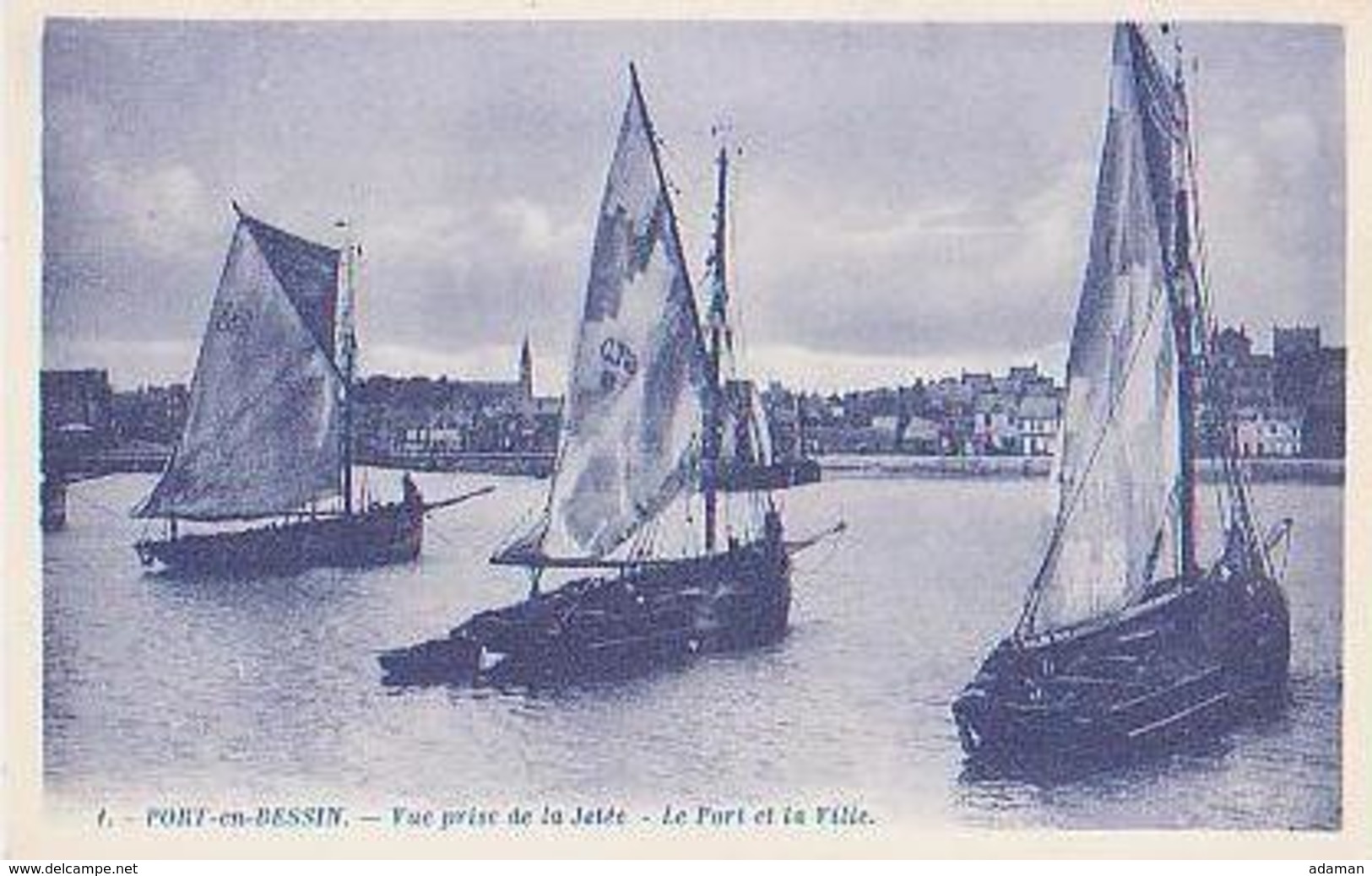 Calvados        1664        Port-en-Bessin.Vue Prise De La Jetée.Le Port Et La Ville - Port-en-Bessin-Huppain