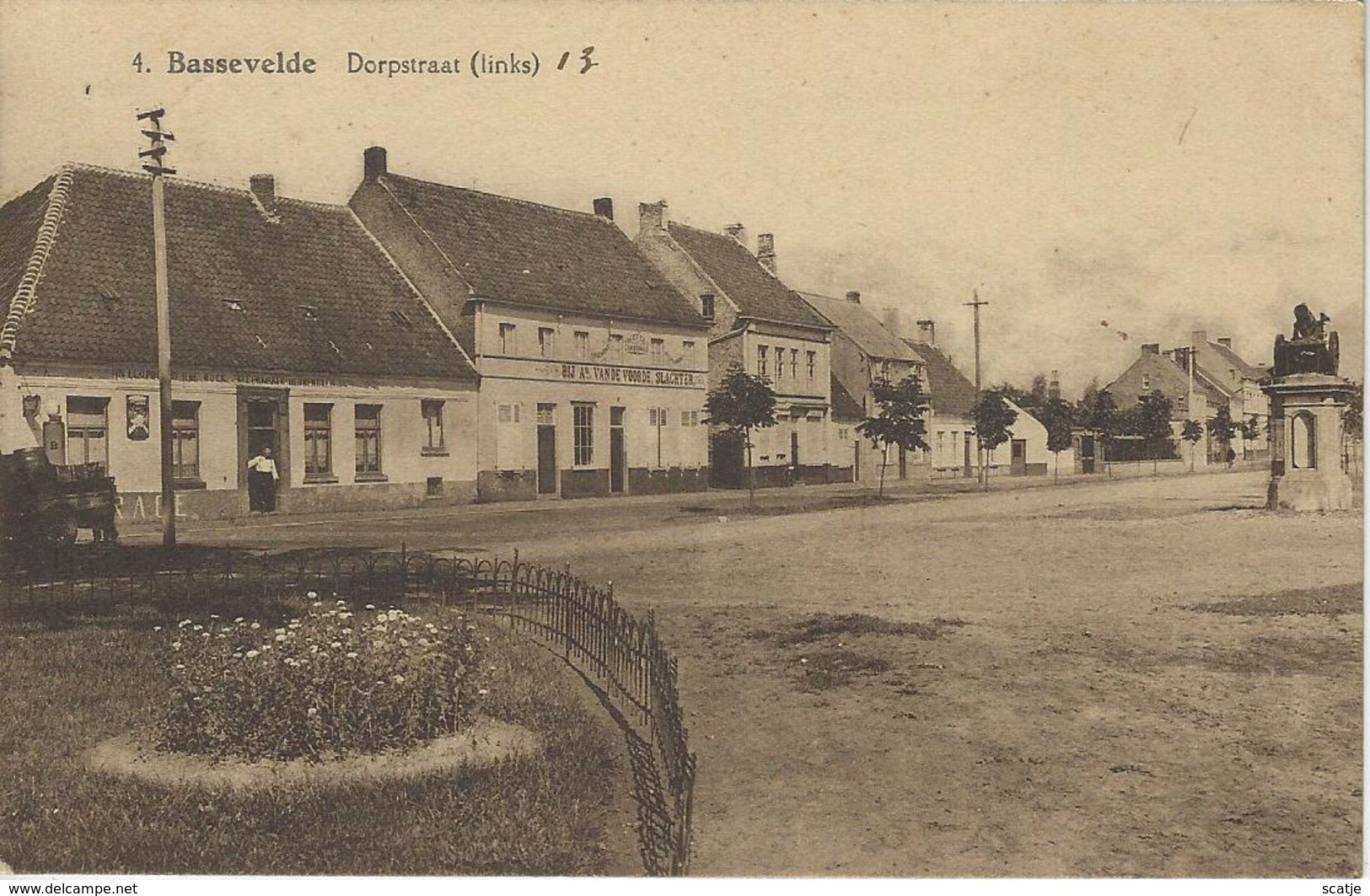 Bassevelde    Dorpstraat  (links).    1934   Bassevelde   Naar   Vilvoorde - Assenede