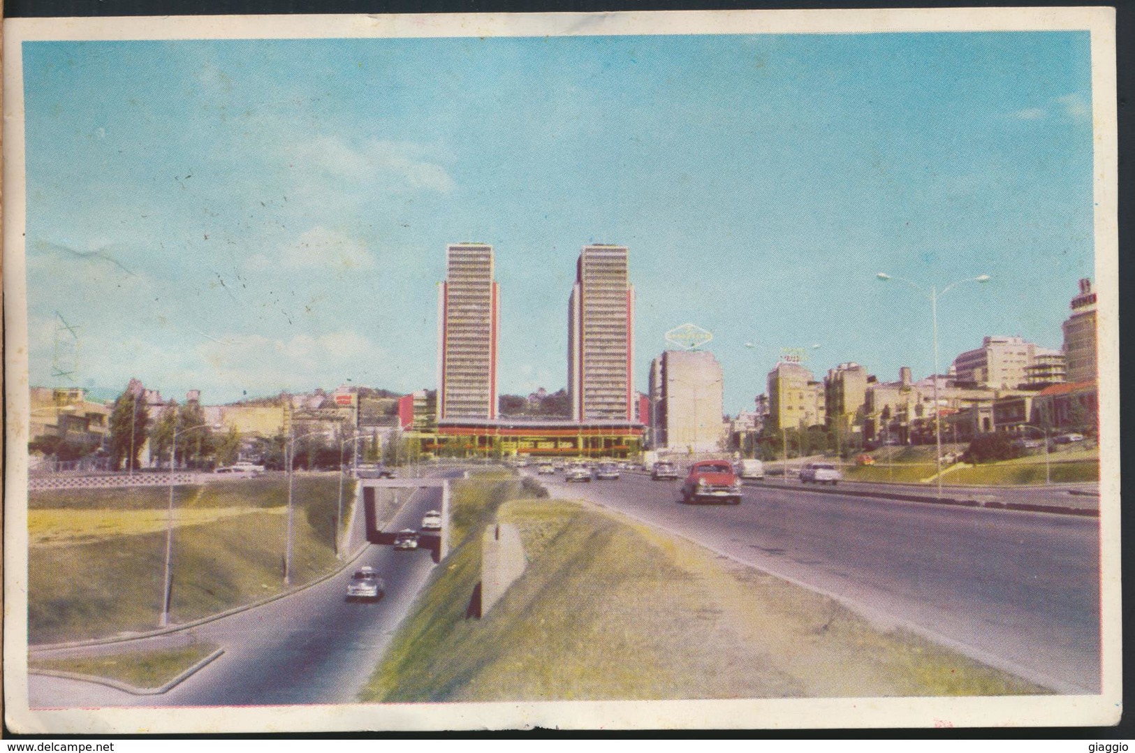 °°° 13090 - VENEZUELA - CARACAS - CENTRO BOLIVAR - 1958 °°° - Venezuela