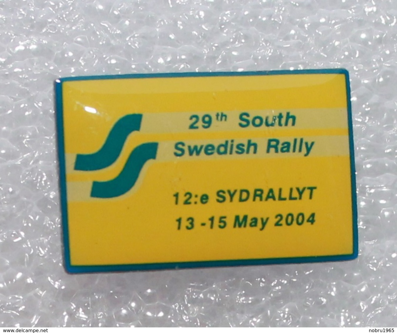 Pin's 29 Th South Swedish Rallye . 13/15 Mai 2004 . Rallye De Suède - Renault