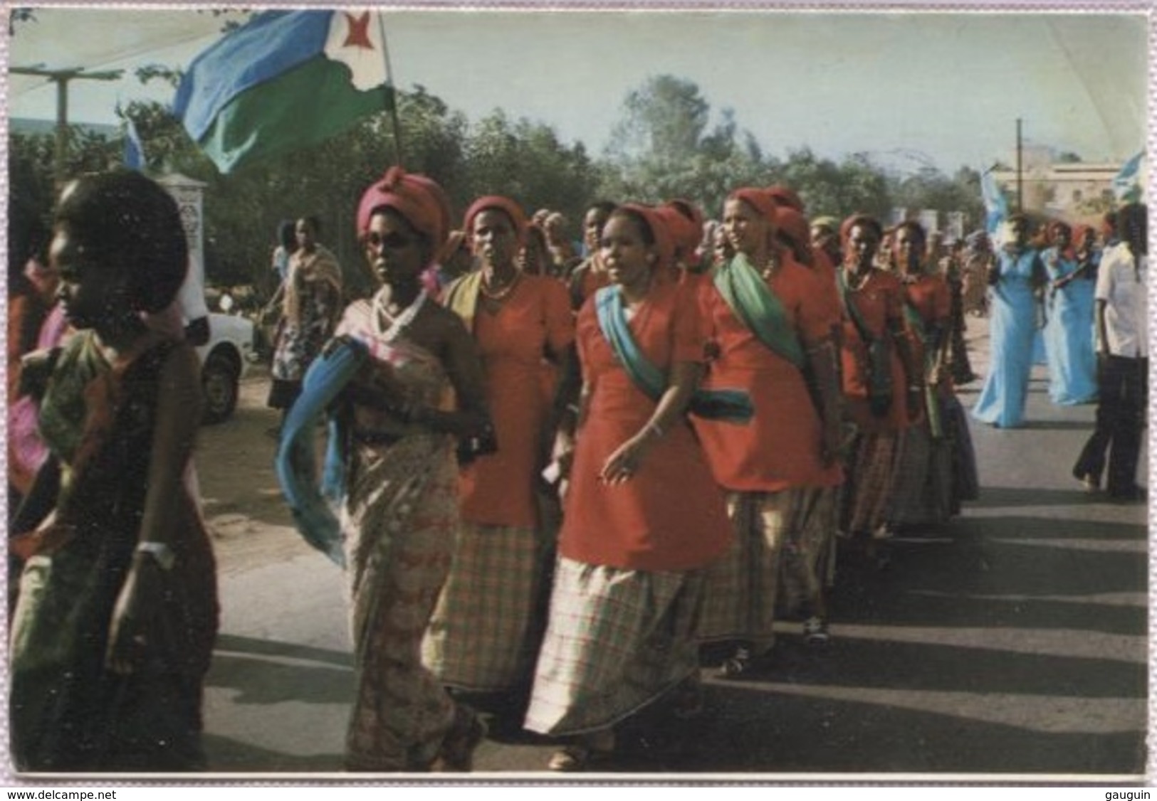 CPM - DJIBOUTI - COSTUME De FETE - Edition A.Bourlon - Djibouti