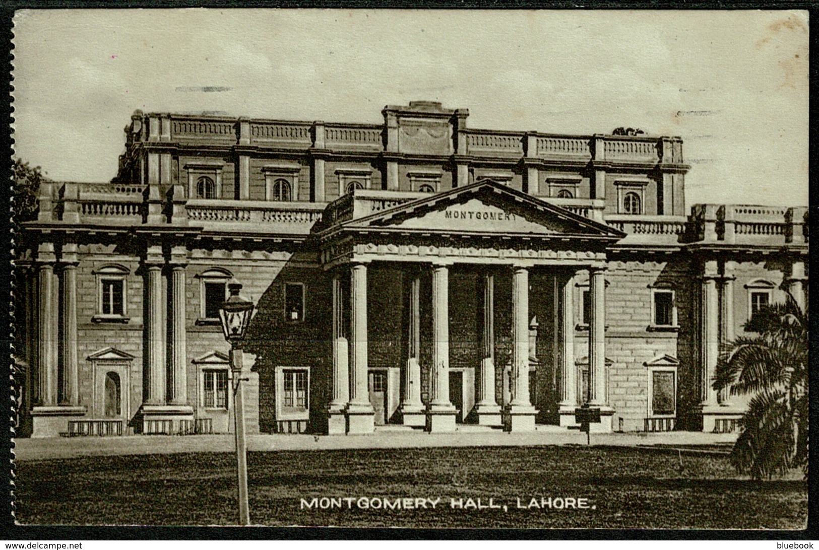 Ref 1266 - 1935 Postcard - Montgomery Hall - Lahore Pakistan - GB Jubilee 1d Used Aldershot - Pakistan