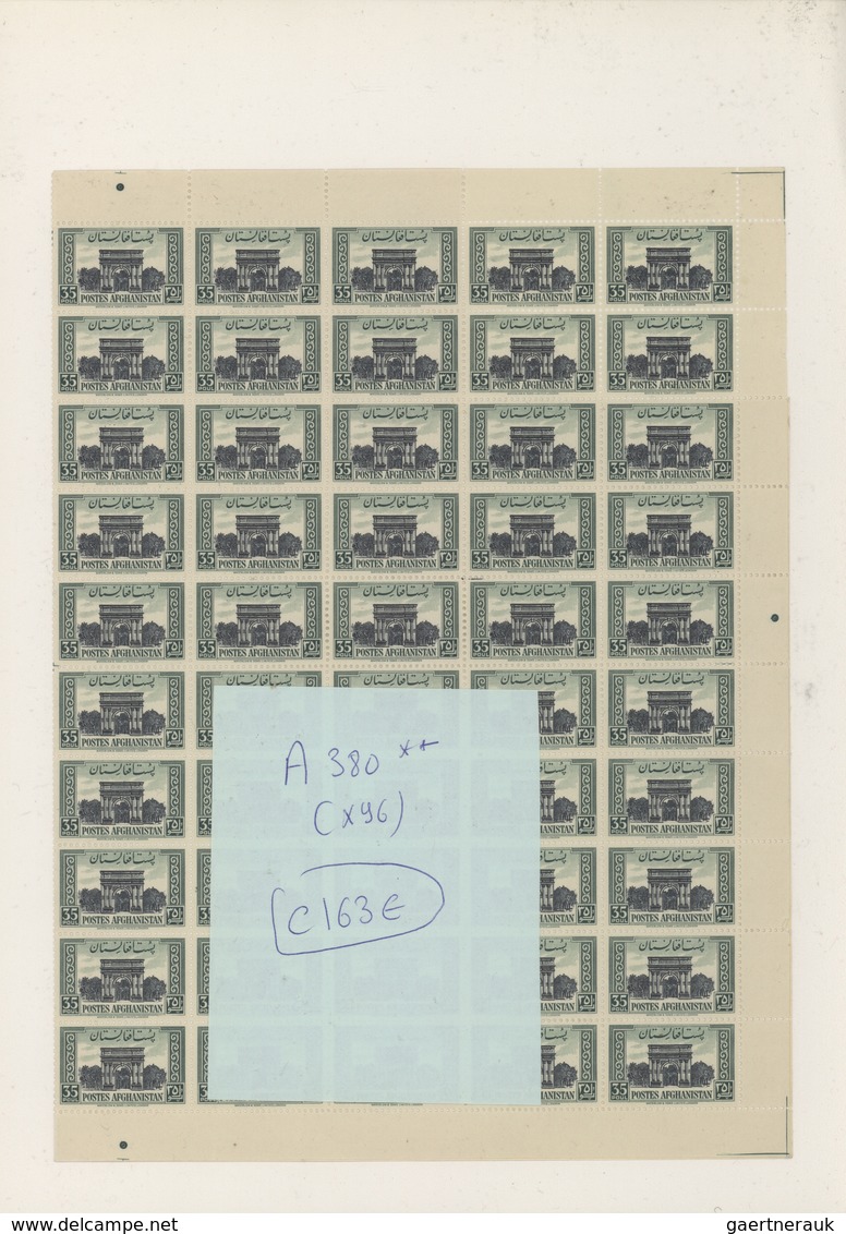 Afghanistan: 1930/1950 (ca): more then MNH 600 values in sheets and sheet parts, many different stam