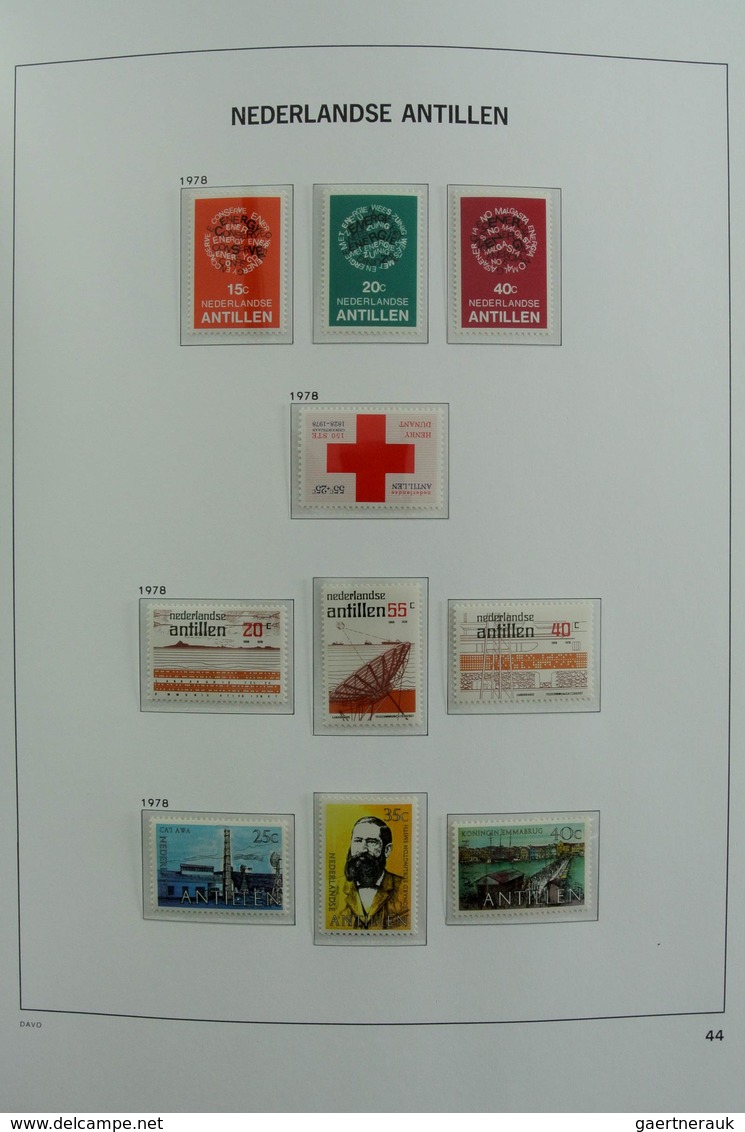 Curacao: 1873-2000: Almost complete, mostly MNH and mint hinged collection Curaçao 1873-2000 in 2 Da