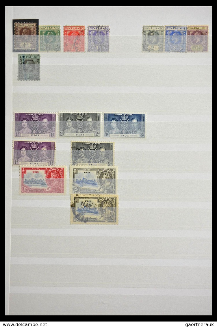 Fiji-Inseln: 1870-1962: Stockbook with a MNH, mint hinged and used collection Fiji 1870-1962. Collec