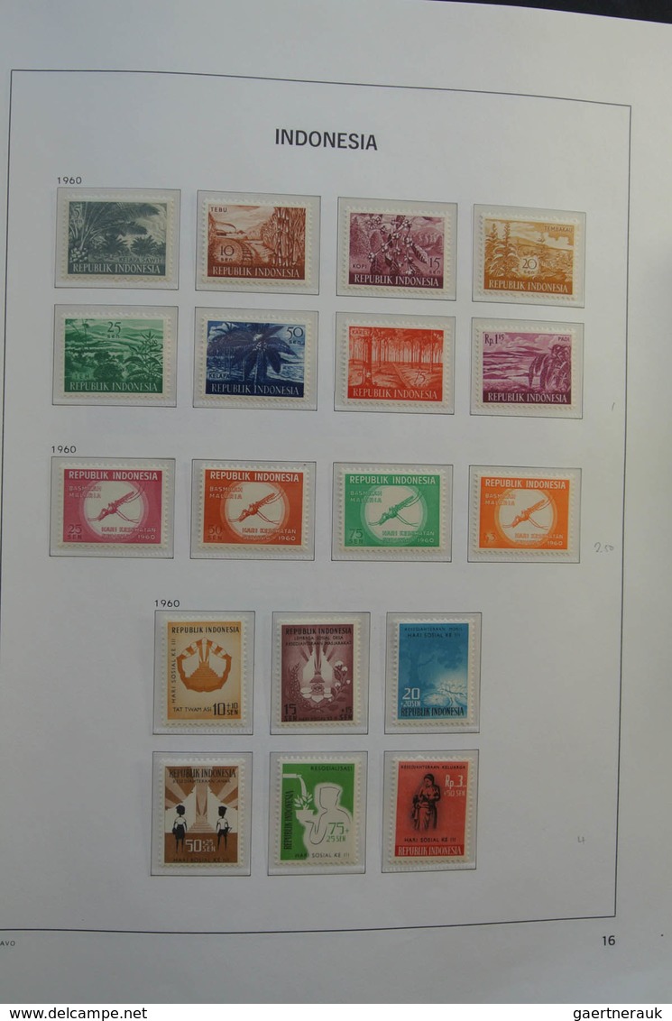 Indonesien: 1949-2012: As good as complete, almost only MNH collection Indonesia 1949-2012 in Davo c