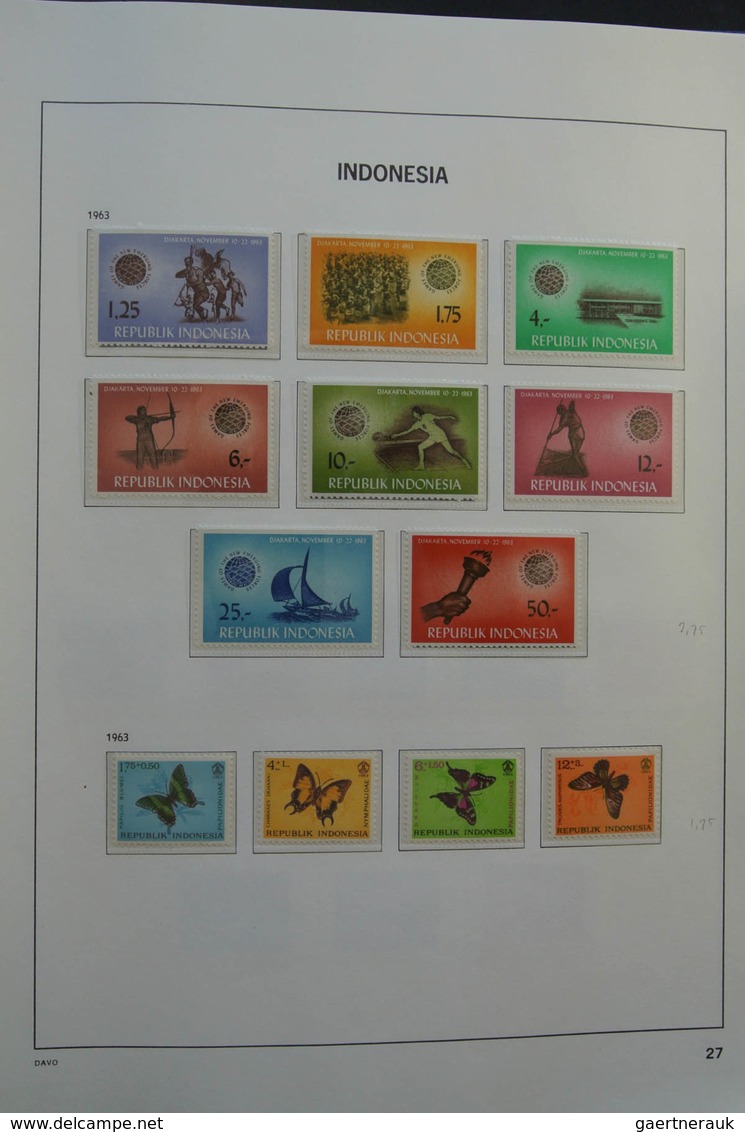 Indonesien: 1949-2012: As good as complete, almost only MNH collection Indonesia 1949-2012 in Davo c