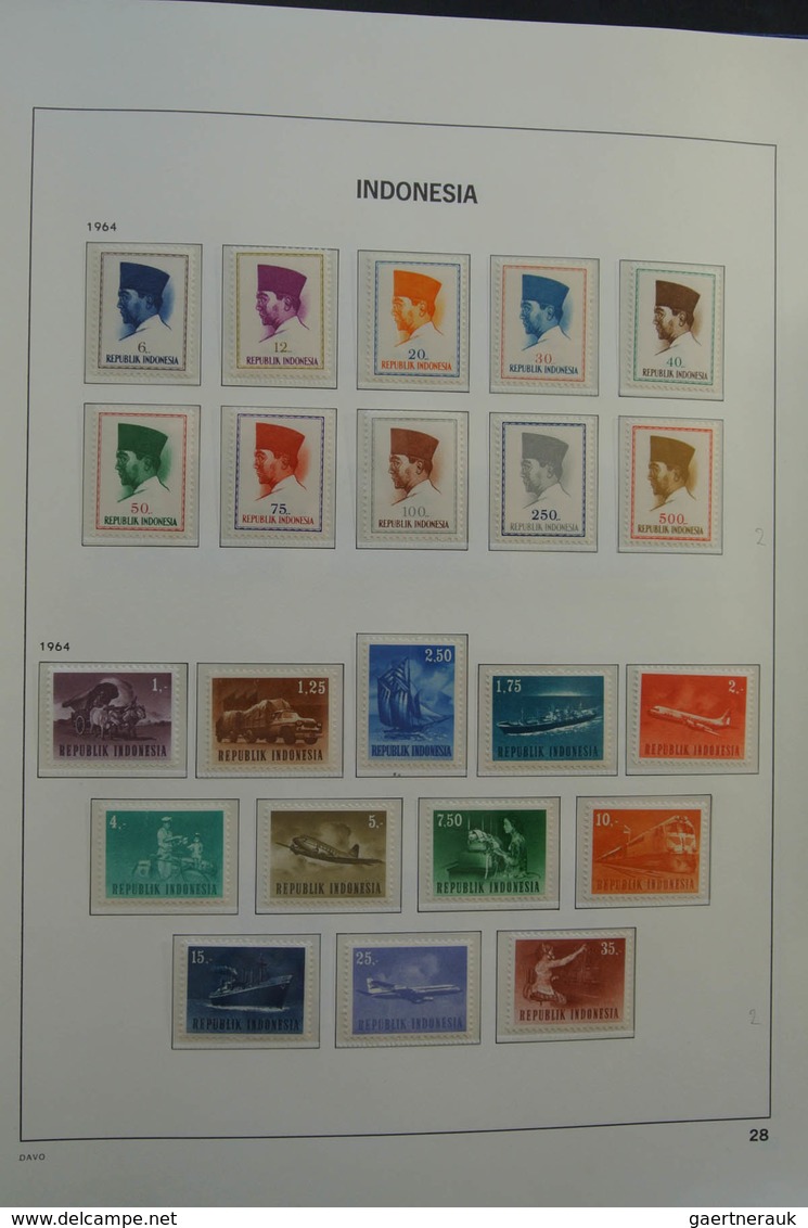 Indonesien: 1949-2012: As good as complete, almost only MNH collection Indonesia 1949-2012 in Davo c