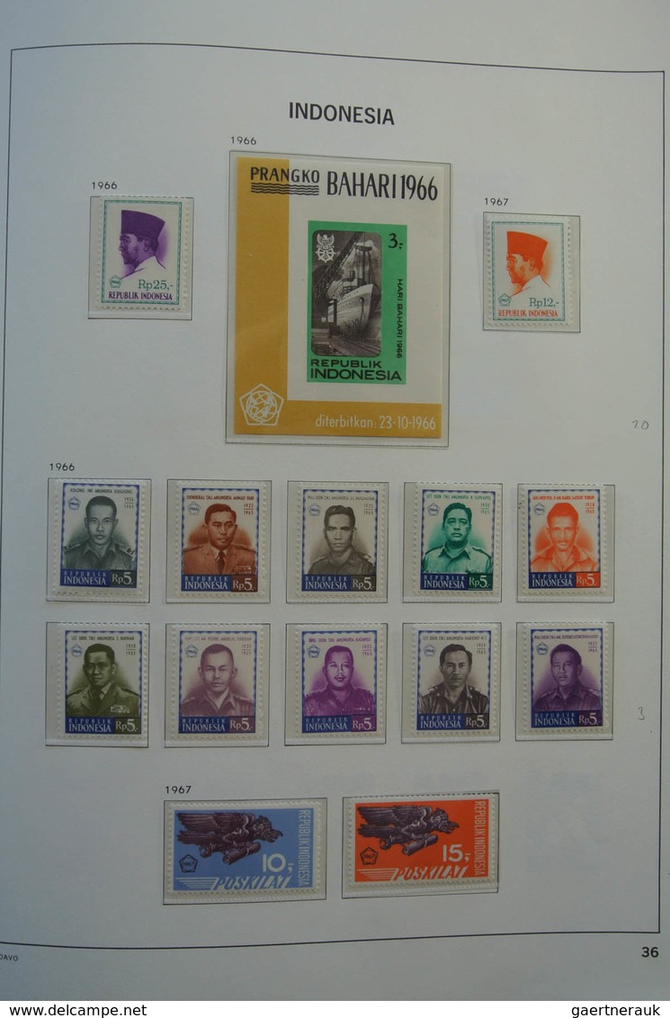 Indonesien: 1949-2012: As good as complete, almost only MNH collection Indonesia 1949-2012 in Davo c