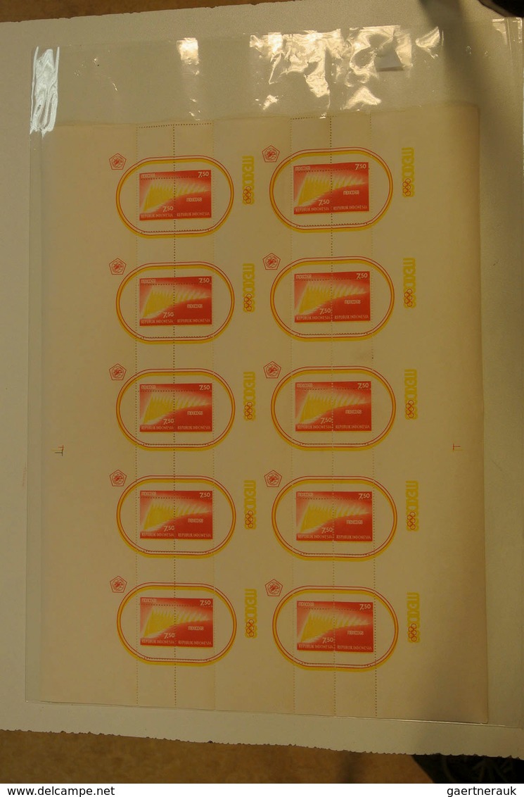 Indonesien: 1967/68: Incredible lot of varieties and proofs, uncut sheets of 6/8/10 sheetlets incl.