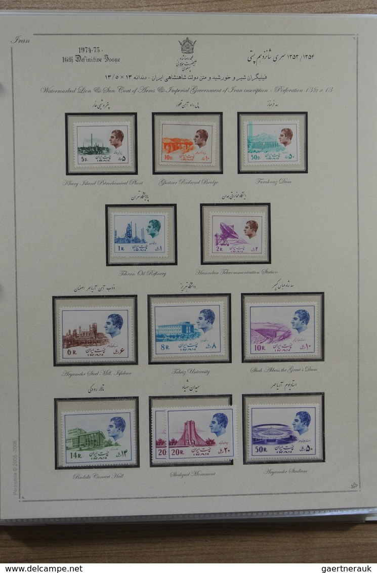 Iran: 1909-1978: Beautiful, mostly MNH and mint hinged collection Iran 1909-1978 in 10 albums, inclu