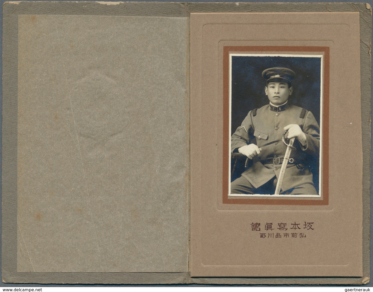 Japan - Besonderheiten: Japan, 1895/1965, ca. 770 photographs, majority small size, inc. family, sch