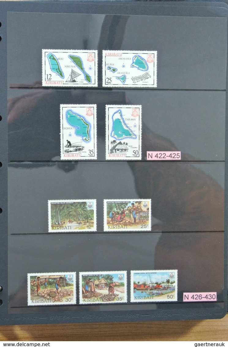 Kiribati (Gilbert-Inseln): 1979-2008. Apparently complete, MNH collection Kiribati 1979-2008 in 2 al