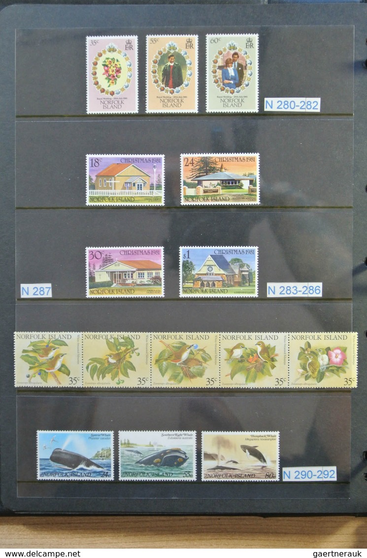 Norfolk-Insel: 1947-2007. Extensive, MNH collection Norfolk 1947-2007 in 2 albums, together with 5 a