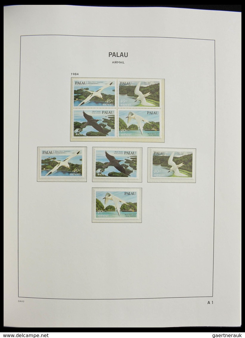 Palau: 1983-1999: MNH, apparently complete collection Palau 1983-1999 in Davo luxe album and stockbo