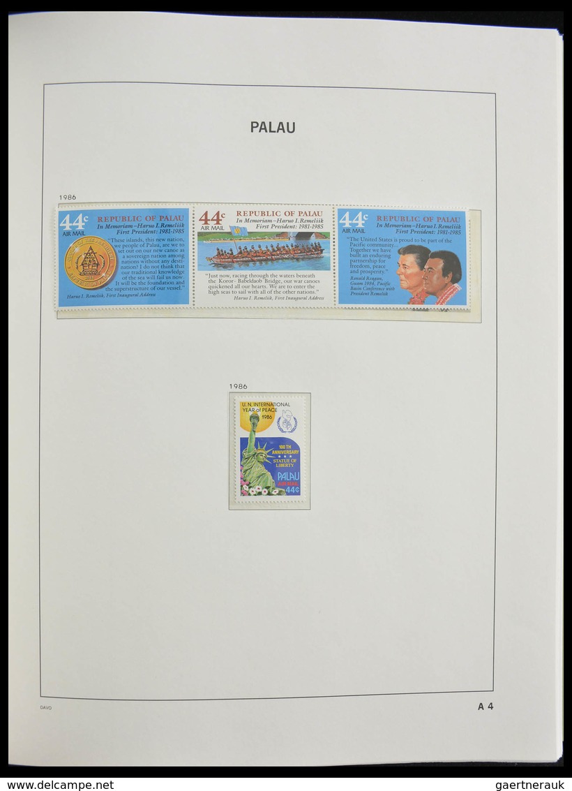 Palau: 1983-1999: MNH, apparently complete collection Palau 1983-1999 in Davo luxe album and stockbo