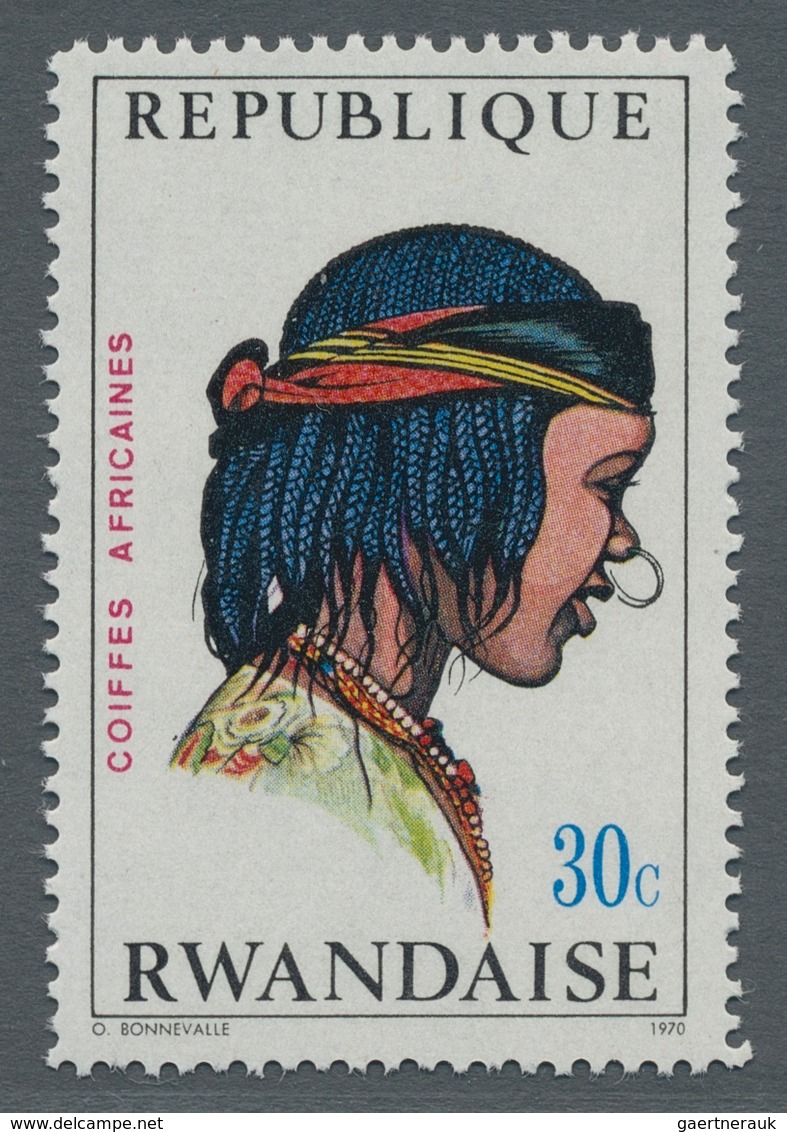 Ruanda: 1971, African hairstyles and headgears complete set of eight in a lot with about 400 sets mo