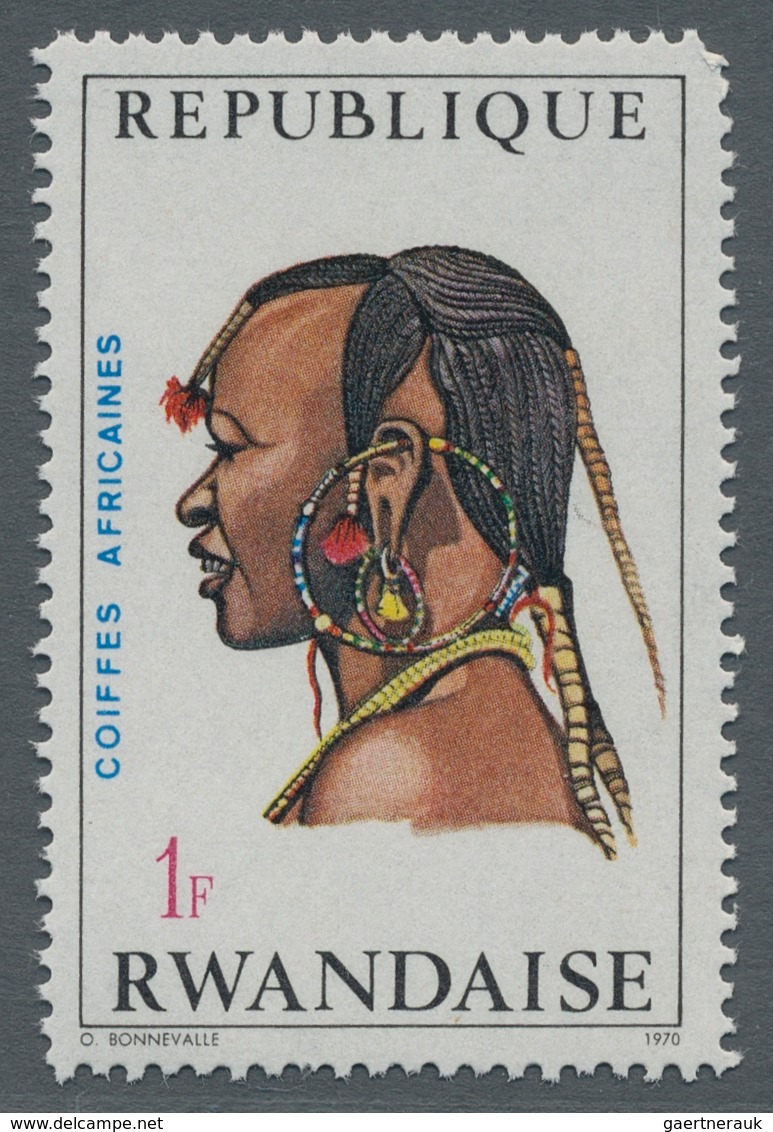 Ruanda: 1971, African hairstyles and headgears complete set of eight in a lot with about 400 sets mo