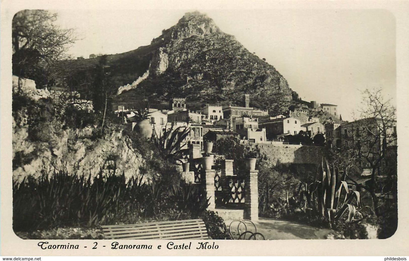 ITALIE  TAORMINA  Panorama  Castel Molo - Autres & Non Classés