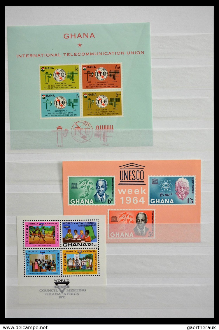 Thematische Philatelie: 1960-2000: MNH collection thematics (mostly souveinr sheets) of various coun