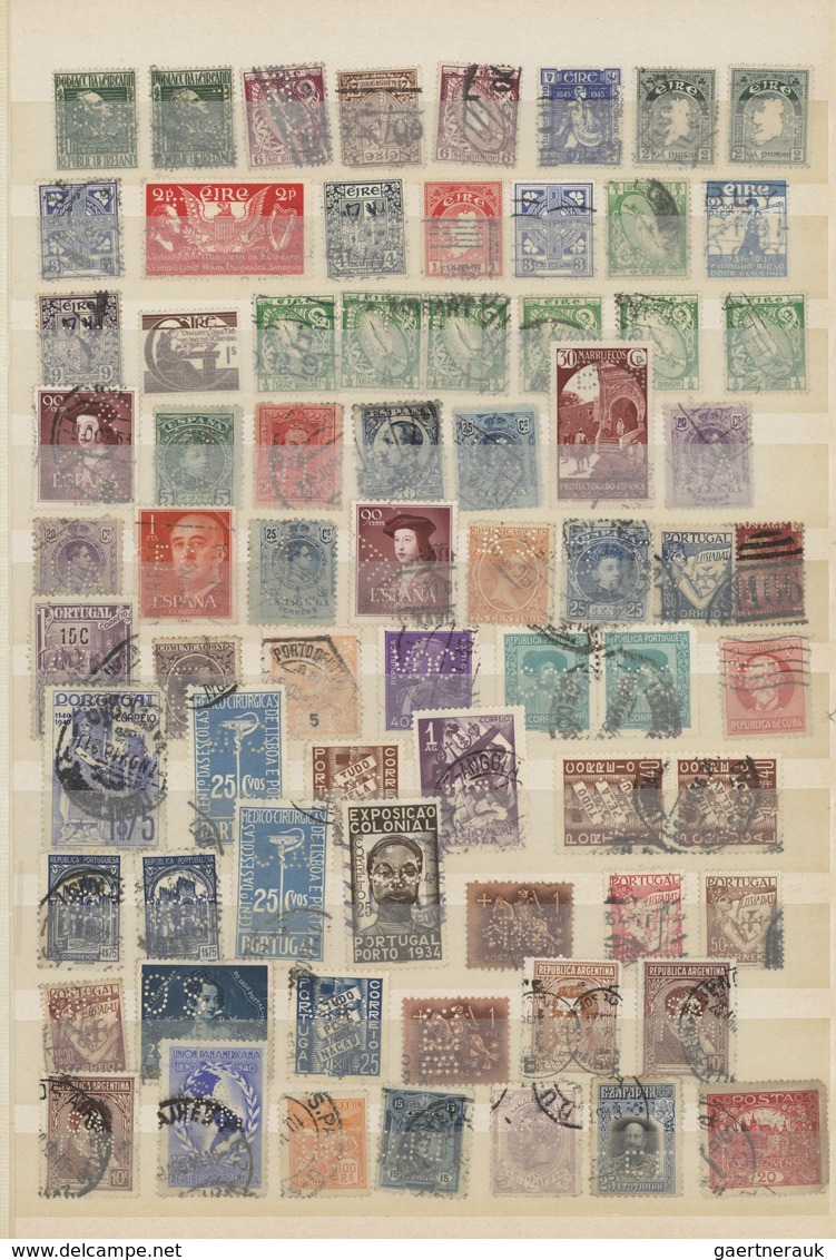 Thematik: Firmenlochung / Perfins: 1885/1990 (ca.), Sophiaticated Accumulation Of Apprx. 3.300 Stamp - Ohne Zuordnung