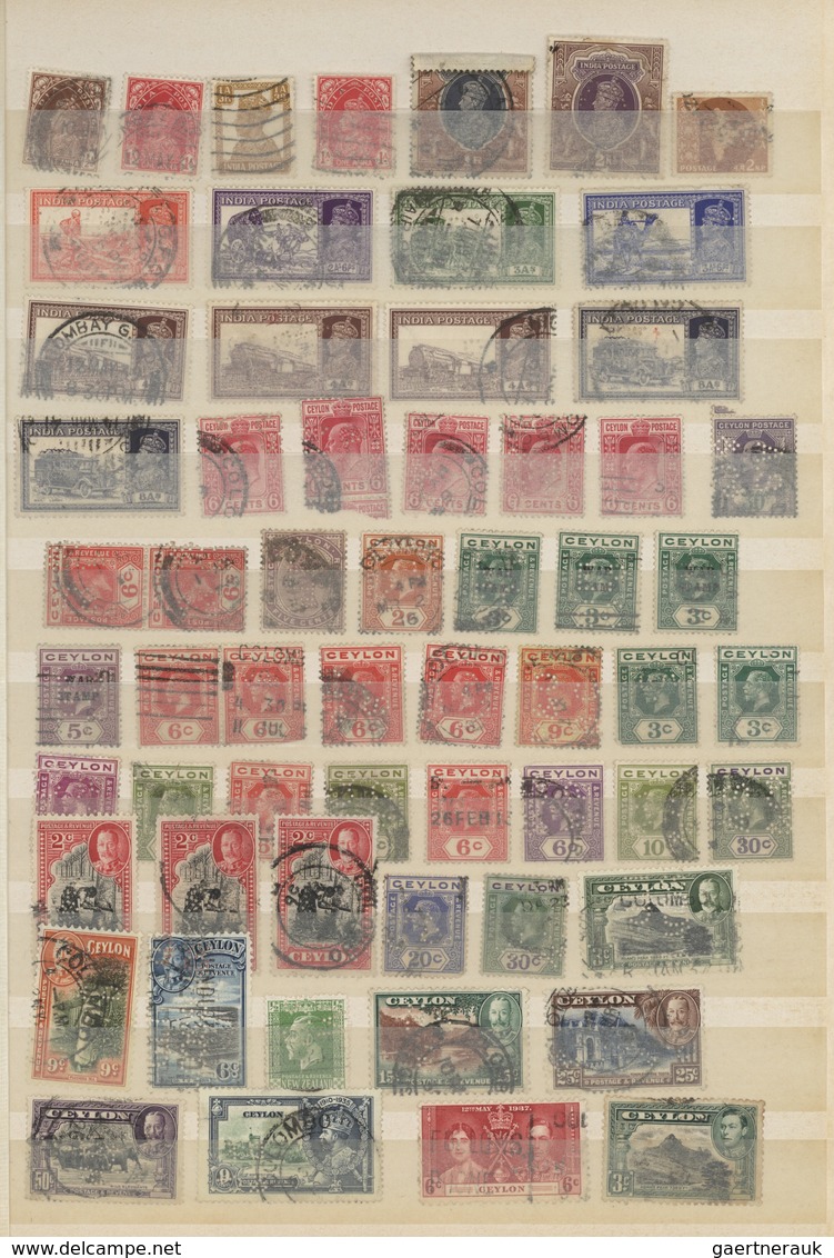 Thematik: Firmenlochung / perfins: 1885/1990 (ca.), sophiaticated accumulation of apprx. 3.300 stamp