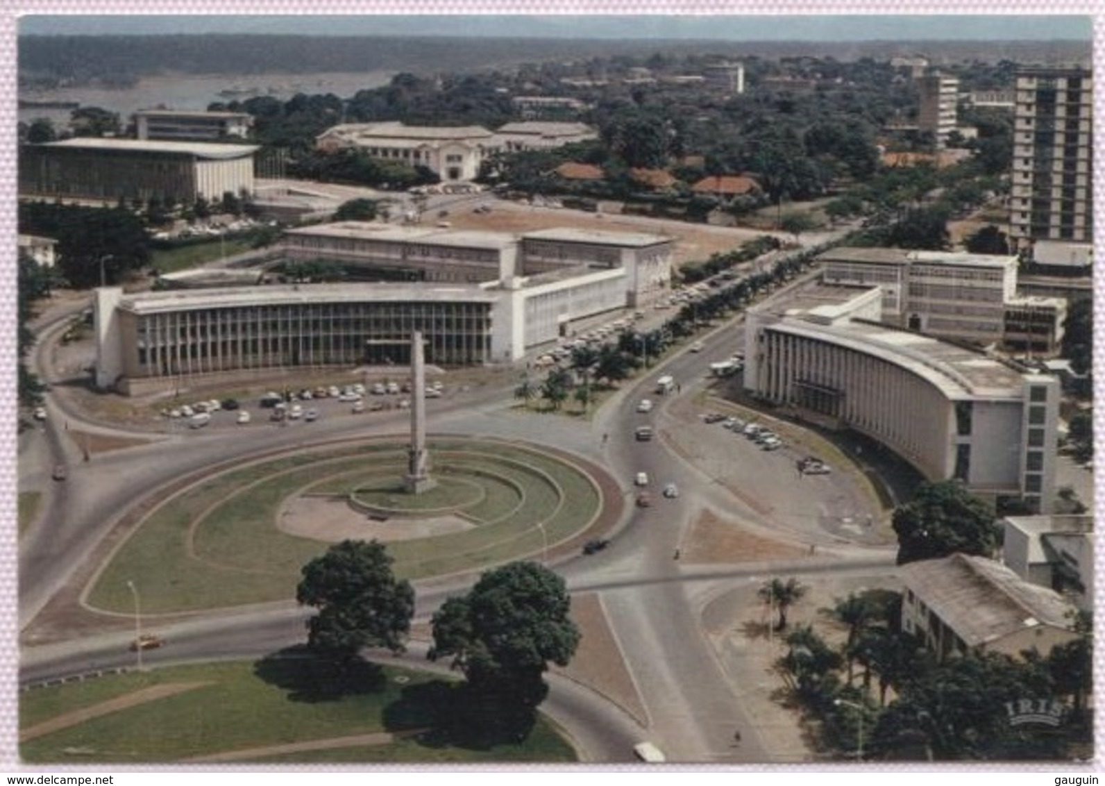 CPM - ABIDJAN - VUE AERIENNE PLACE De L'INDEPENDANCE - Photo Hoa-Qui - Côte-d'Ivoire