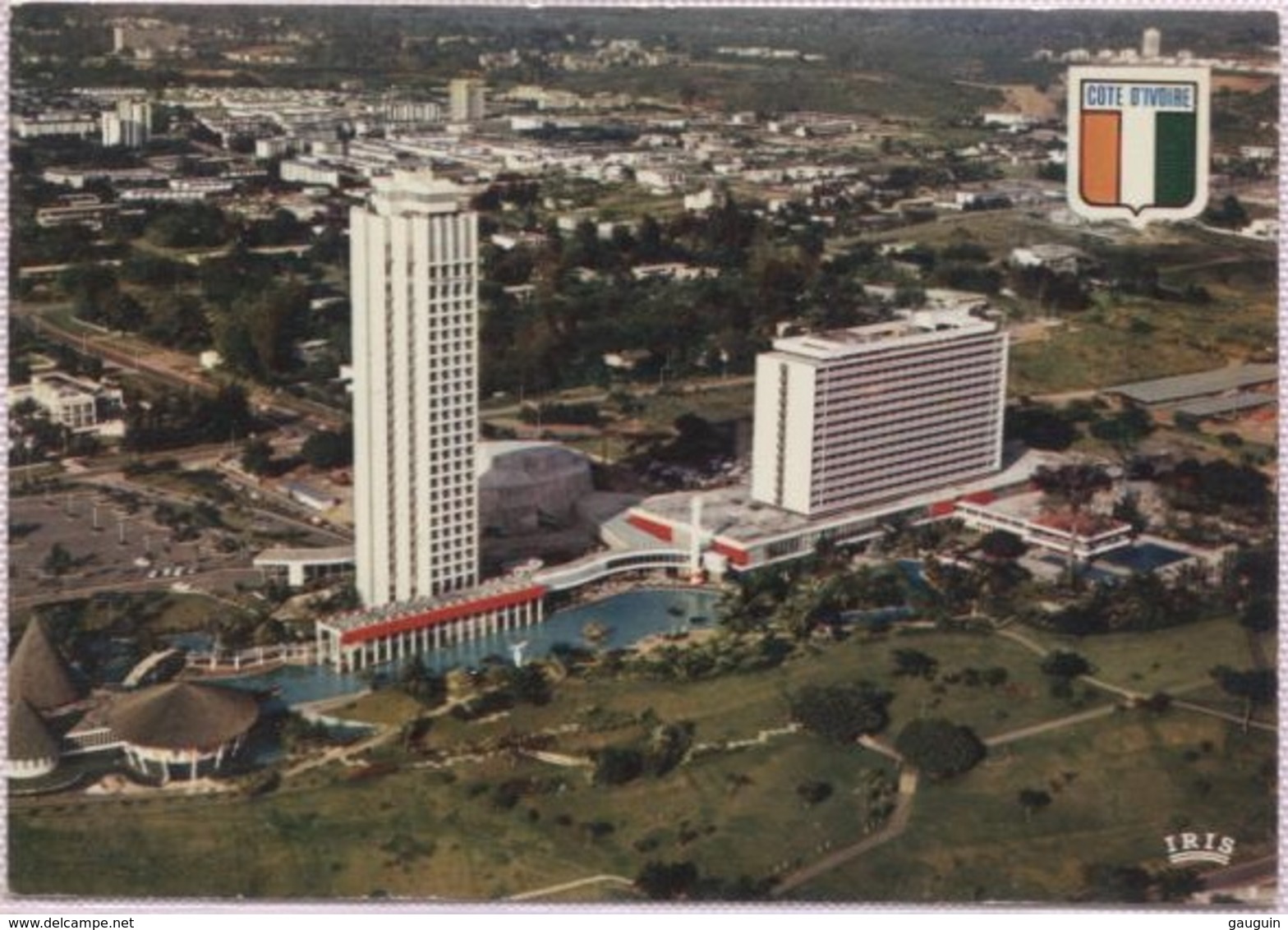 CPM - ABIDJAN - HÔTEL IVOIRE VUE AERIENNE - Edition Agence Hachette - Côte-d'Ivoire