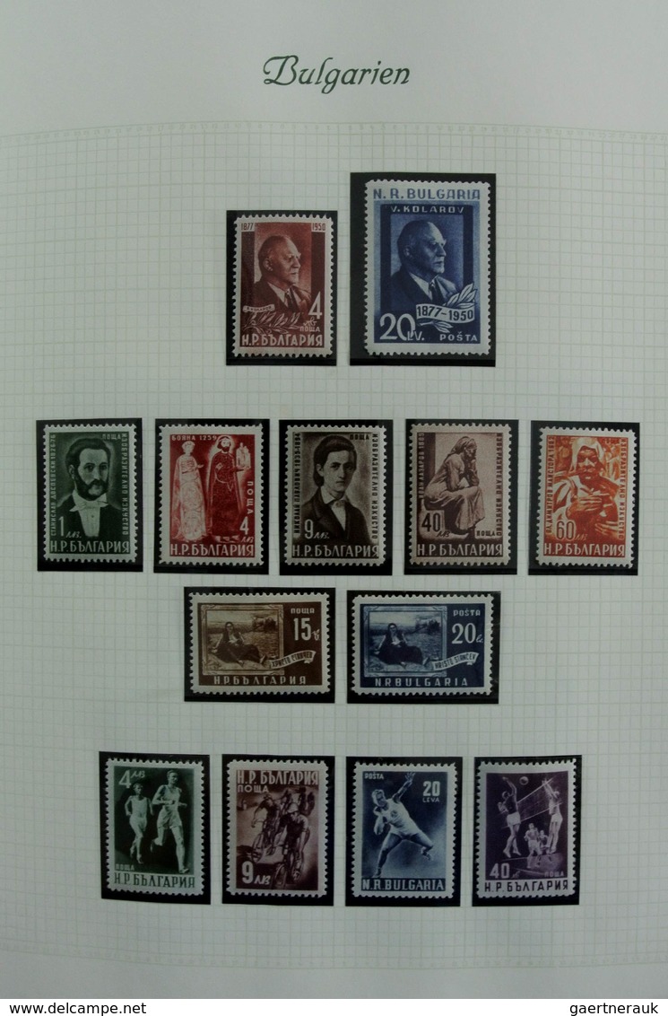 Bulgarien: 1879-1959: Very well filled, mostly MNH and mint hinged collection Bulgaria 1879-1959 in