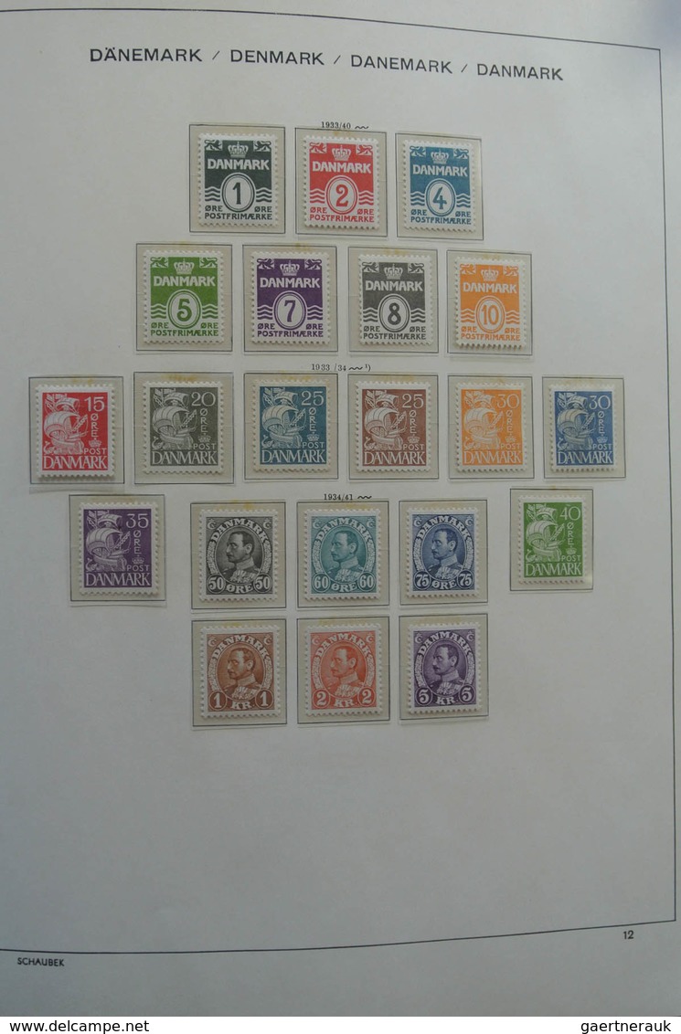 Dänemark: 1851-1984: Beautiful, first used, later mint hinged and MNH, somewhat specialised (perfs)