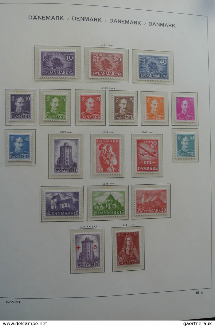 Dänemark: 1851-1984: Beautiful, first used, later mint hinged and MNH, somewhat specialised (perfs)