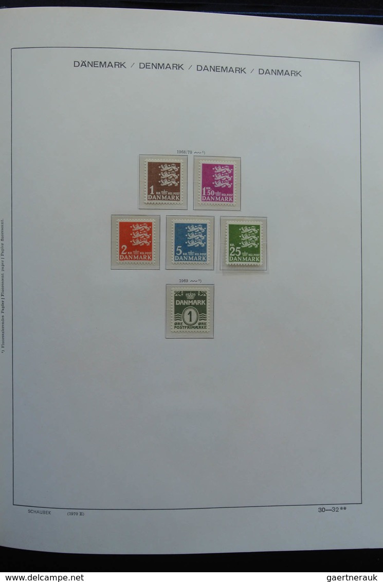 Dänemark: 1851-1984: Beautiful, first used, later mint hinged and MNH, somewhat specialised (perfs)