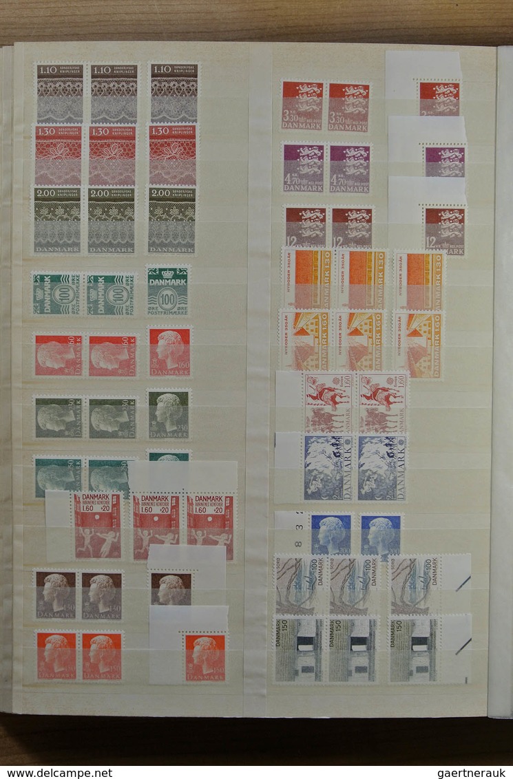 Dänemark: 1855-1979: Nice MNH and mint hinged stock Denmark 1855-1979 in fat stockbook. Lot contains