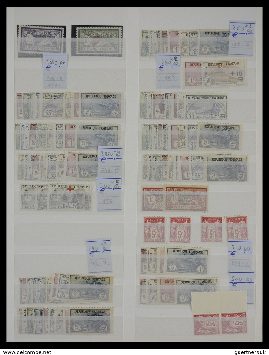 Frankreich: 1849-1960: Fantastis, mostly MNH and mint hinged dealer stock France 1849-1960 in fat st