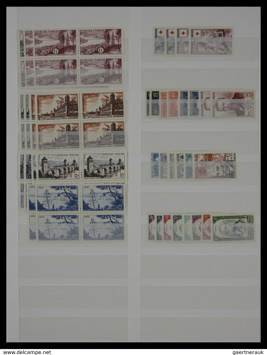 Frankreich: 1849-1960: Fantastis, mostly MNH and mint hinged dealer stock France 1849-1960 in fat st