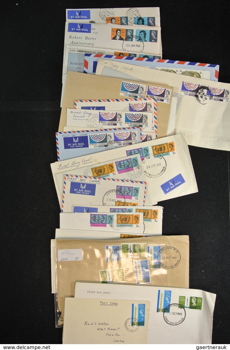 Großbritannien: 1946-1992: Massive stock of thousands of first day covers,(more than 3000!) incl. di