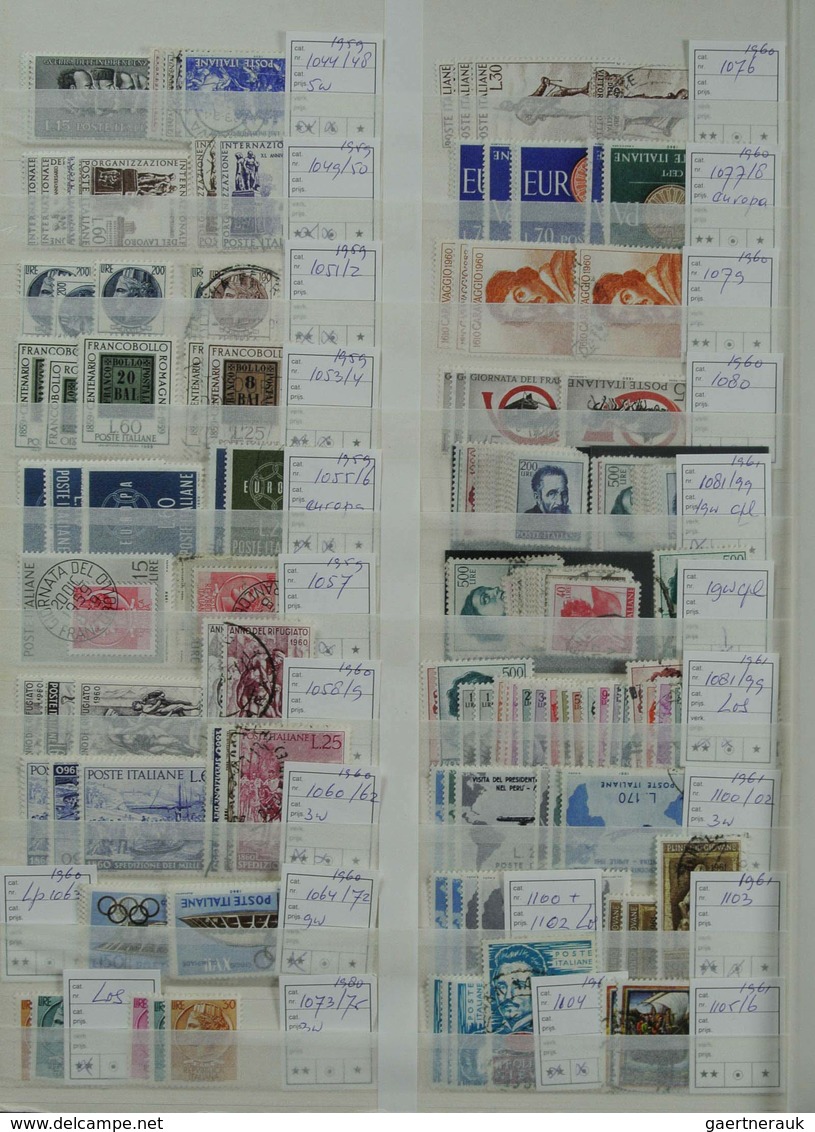 Italien: 1860-1998: Very extensive, MNH, mint hinged and used stock Italy 1860-1998 in 2 stockbooks.