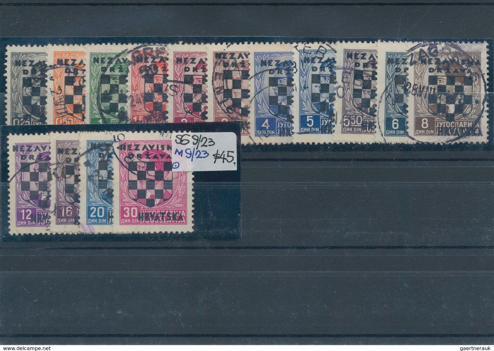 Kroatien: 1941/1945, mint and used holding on stockcards in two small binders, well sorted throughou