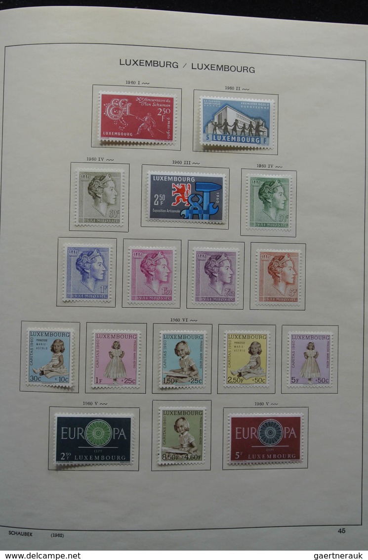 Luxemburg: 1875-1974: Well filled, mint hinged collection Luxembourg 1875-1974 in Schaubek album. Co