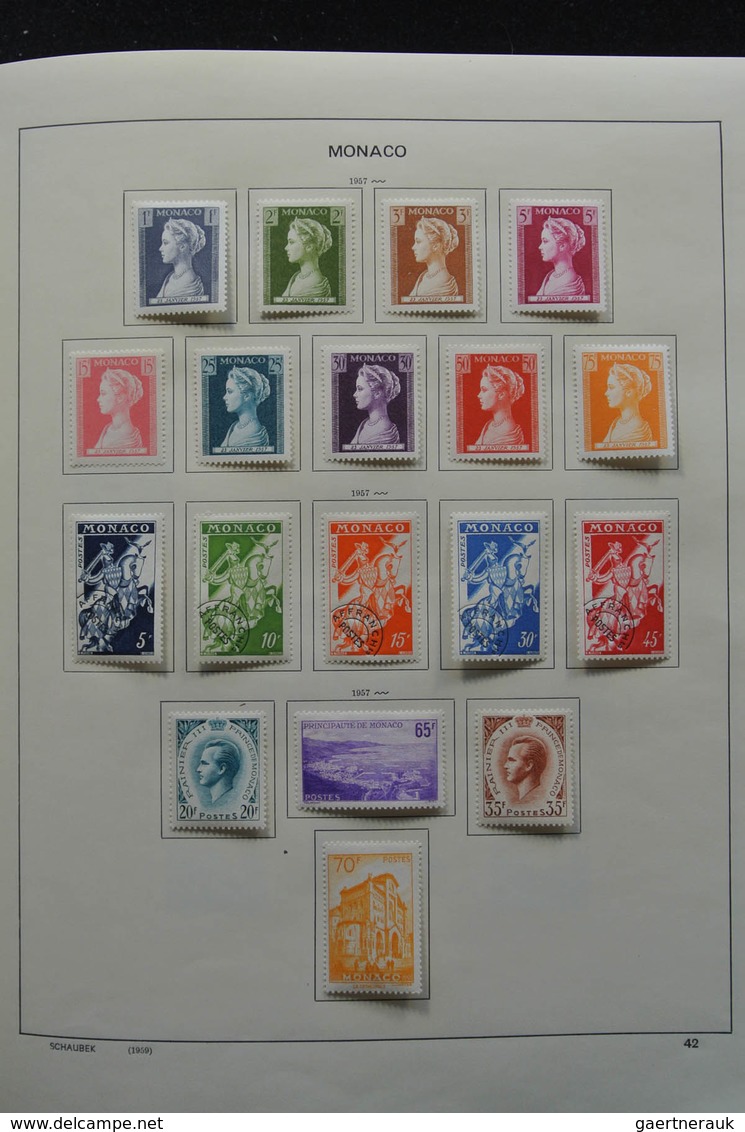 Monaco: 1885-1974: With the exception of only a few stamps complete, mint hinged collection Monaco 1