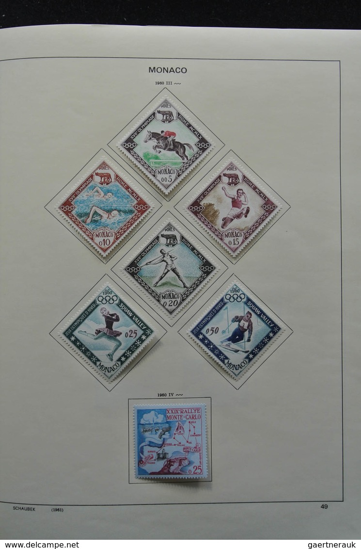 Monaco: 1885-1974: With the exception of only a few stamps complete, mint hinged collection Monaco 1