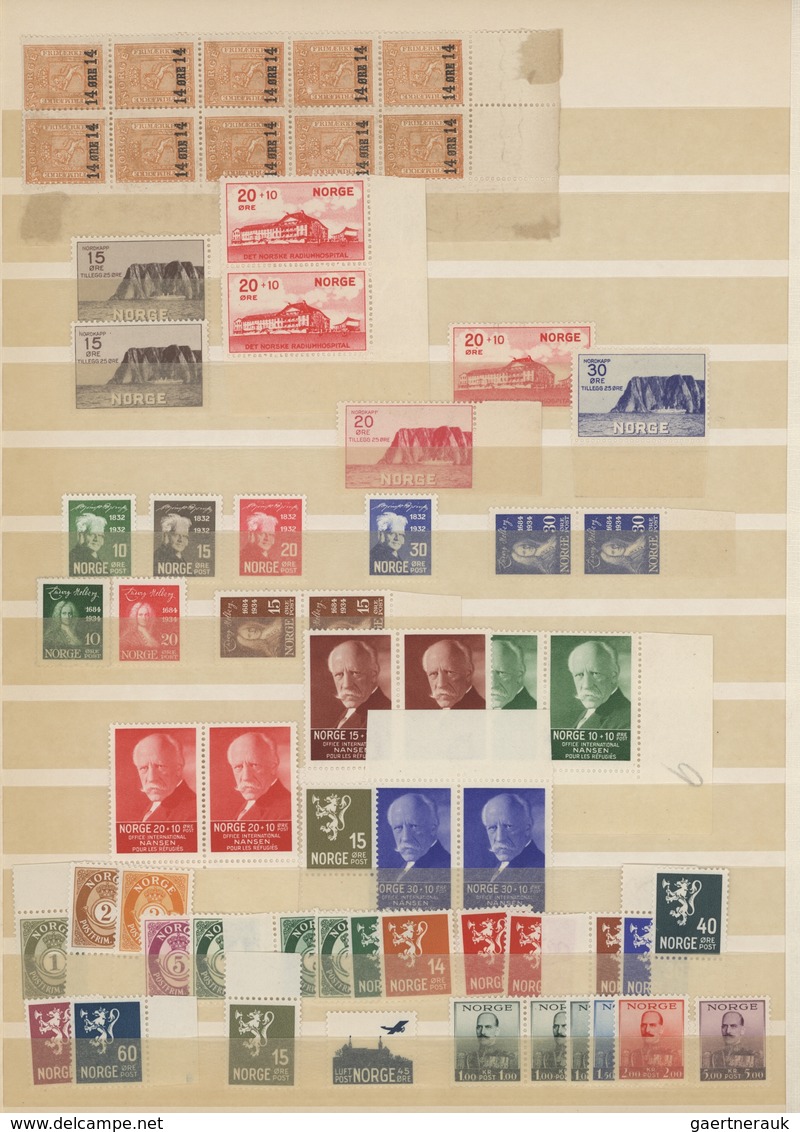 Norwegen: 1922/1964, Almost Exclusively U/m Collection/accumulation (only A Few Stamps Are Hinged - - Briefe U. Dokumente