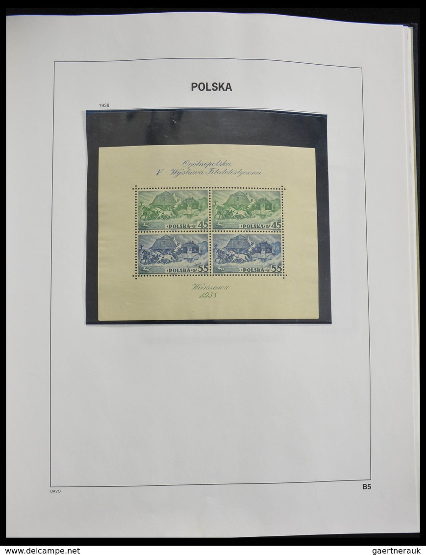 Polen: 1918-1994: Well filled, MNH, mint hinged and used collection Poland 1918-1994 in 3 Davo album