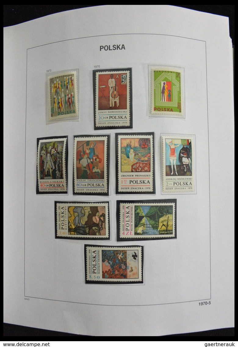 Polen: 1918-1994: Well filled, MNH, mint hinged and used collection Poland 1918-1994 in 3 Davo album