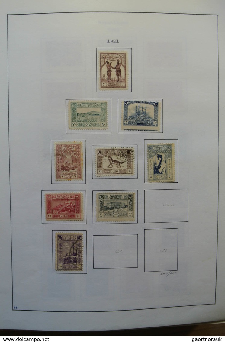 Türkei: 1863-1994: Well filled, MNH, mint hinged and used collection Turkey 1863-1994 on blanc pages